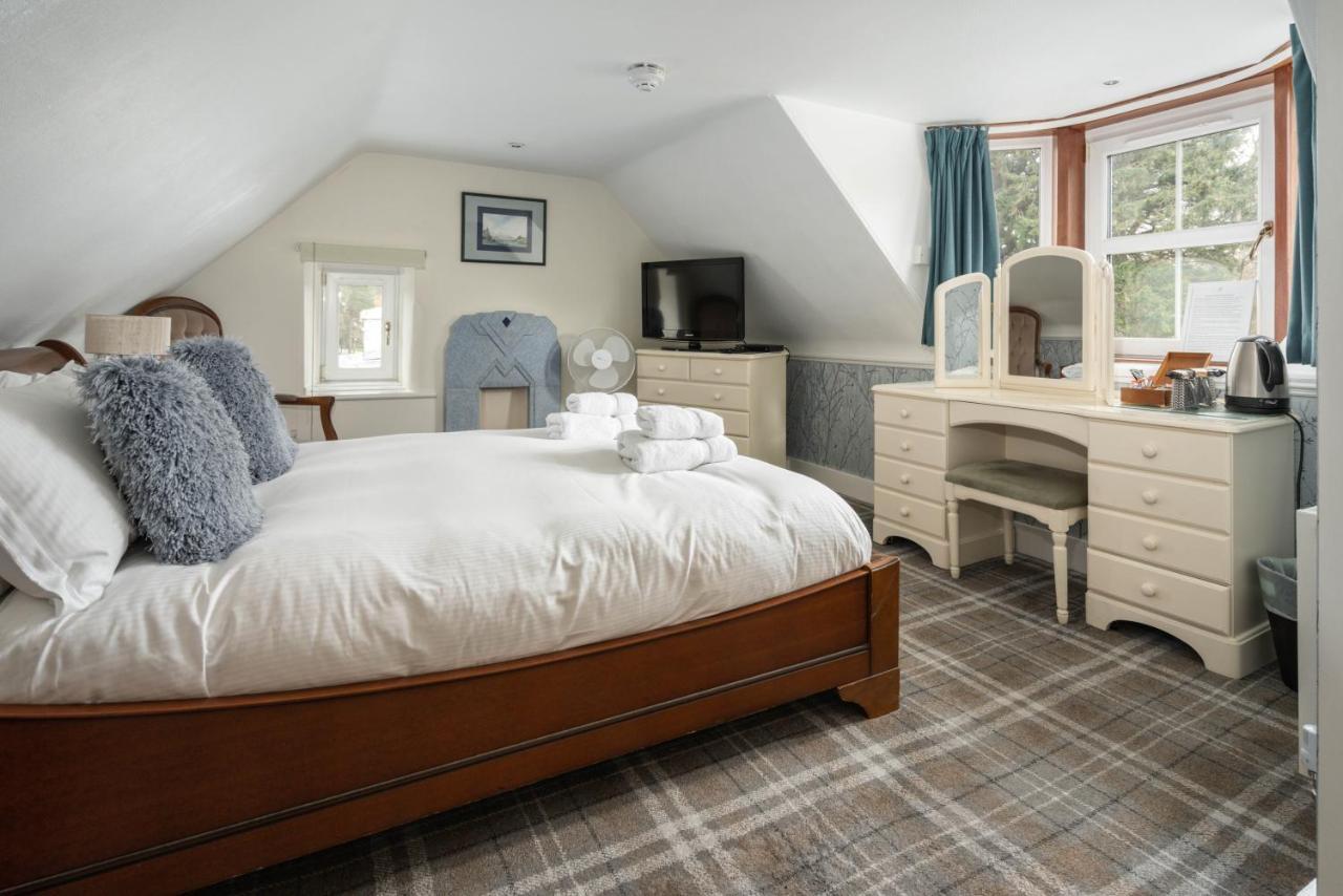 The Rowan Tree Country Hotel Aviemore Esterno foto
