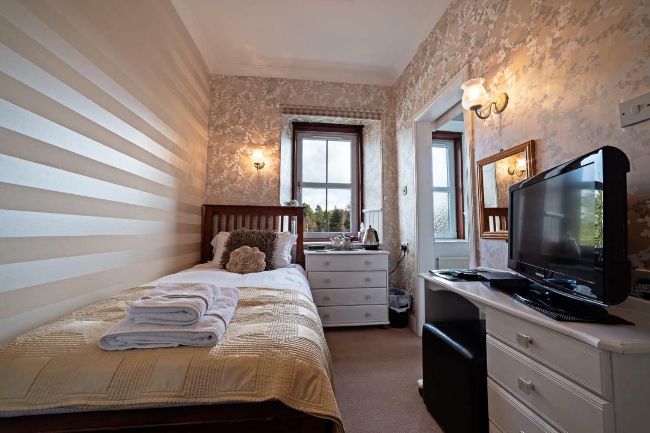 The Rowan Tree Country Hotel Aviemore Esterno foto